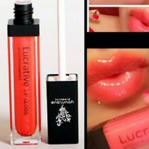 Younique lucrative moodstruck lip gloss